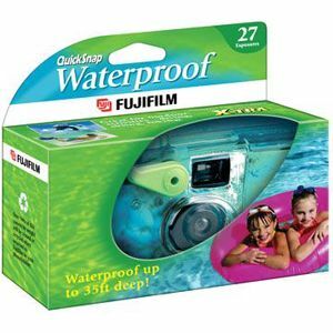 [7025227/NEW] Cámara Desechable Fujifilm QuickSnap Waterproof, 115 x 54mm, Transparente